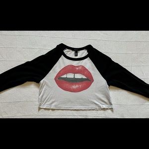 Forever 21 cropped lips top